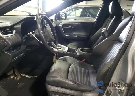 2022 Toyota Rav4 Hybrid Xse z USA, uszkodzony, nr VIN JTME6RFV2NJ015712